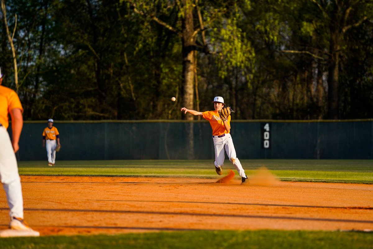 EHSVikingBSBL's tweet photo. Photos from our win over Saluda at Legion Field.
Competed. Finished. 

#SoundTheHorn #VikingPride #Uncommon https://t.co/WXdpopsTPz