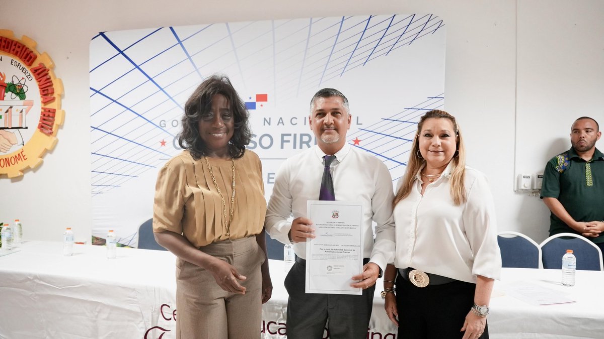 Ministerio de Educación de Panamá tweet media