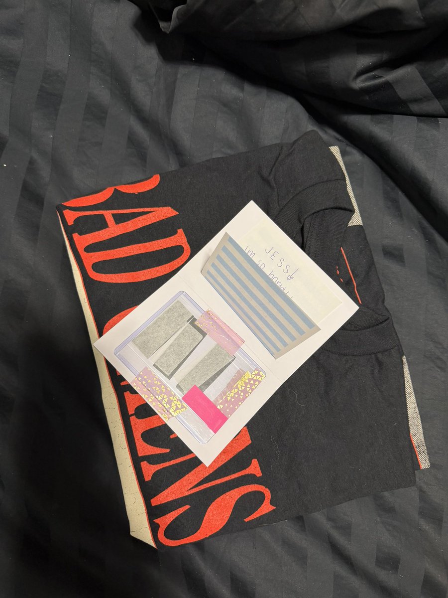 jes 🌊 tweet media