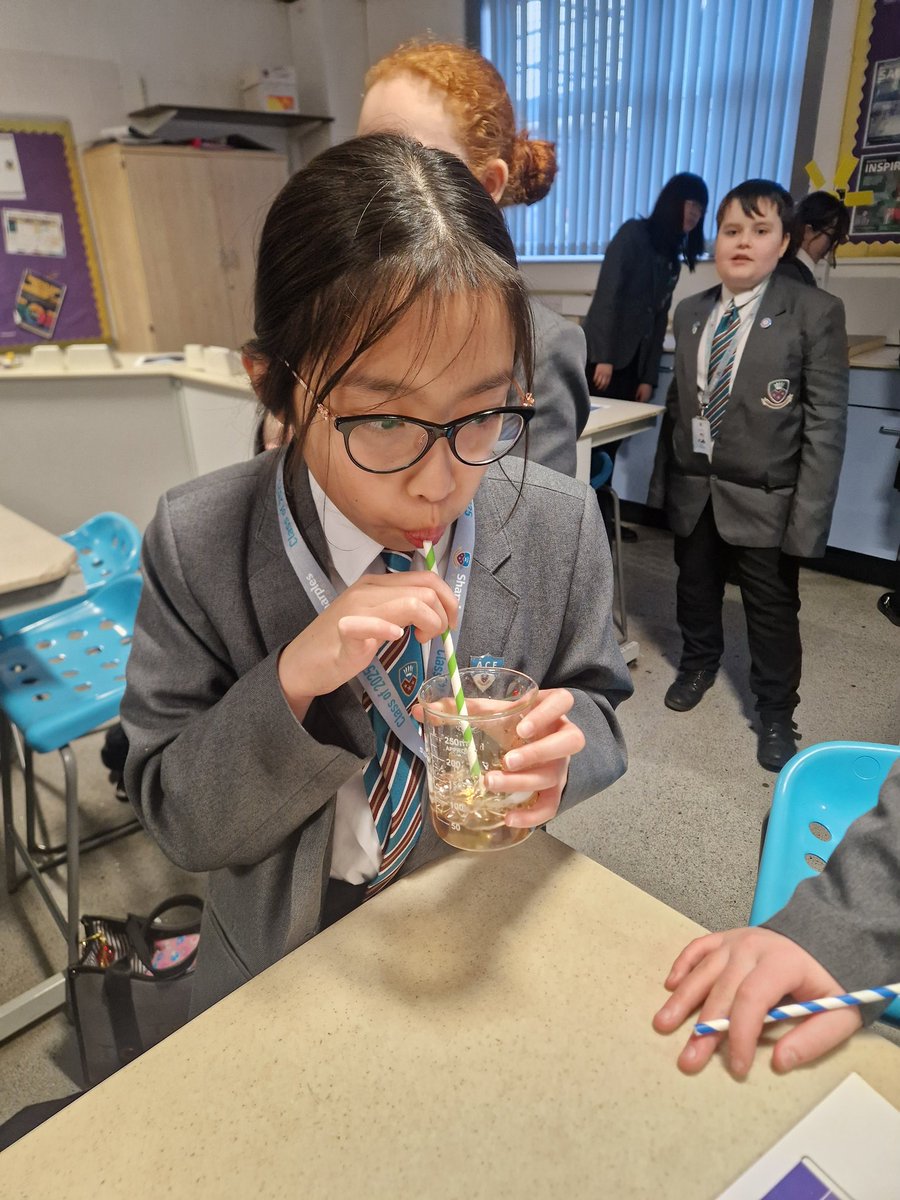 SharplesBacc's tweet photo. Yesterday at Geology Club, students were amazed to see how something as simple as our breath can acidify water, making ocean acidification easy to see and understand! 🌊 @SharplesSchool https://t.co/52zmONyPKu