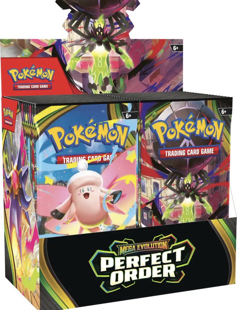 Lord Charizard tweet media