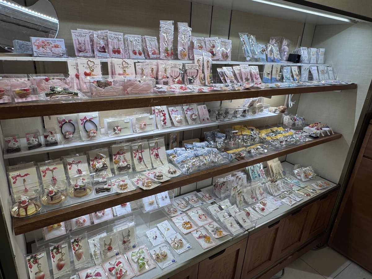 colorless@ハンドメイドイベントきらめきめると tweet media