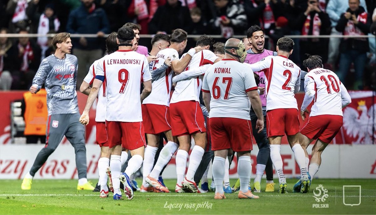 Fakes Forge tweet media