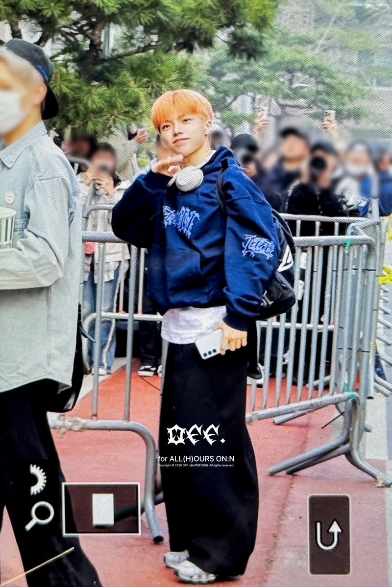 𝗢𝗙𝗙. tweet media