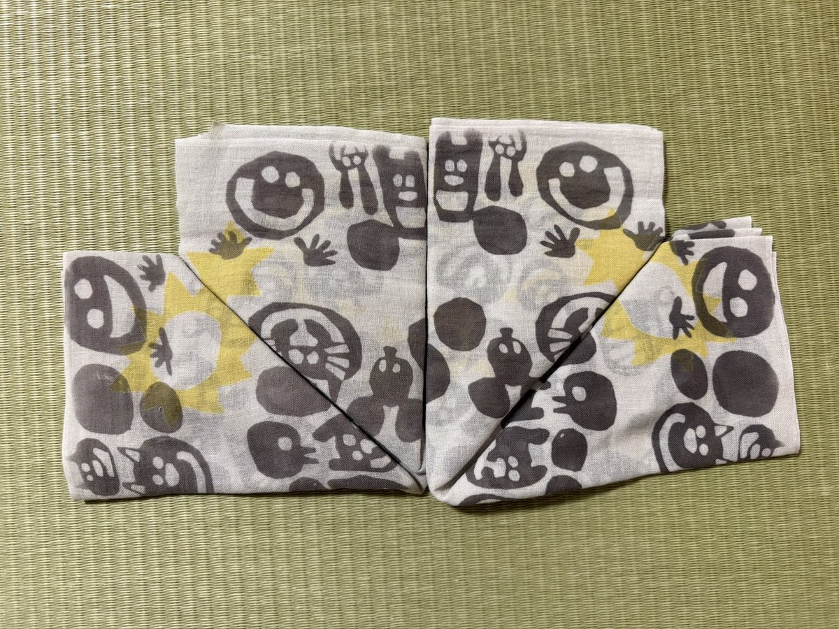 tsubo9's tweet image. にじゆらでは
あだちさちさんの
まいど、おおきに。おたガ～ゼさまです。も合わせて購入
ひとつは母に渡そうかな
最近首に巻くのに普通の手ぬぐいよりガーゼ素材を使ってるから
#手ぬぐい #tenugui