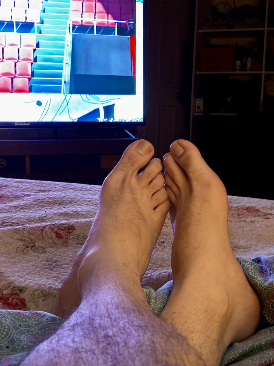 Dord82's tweet image. Ya descansando… full día… 

#pieces #pies #pie #feet #feetfetısh