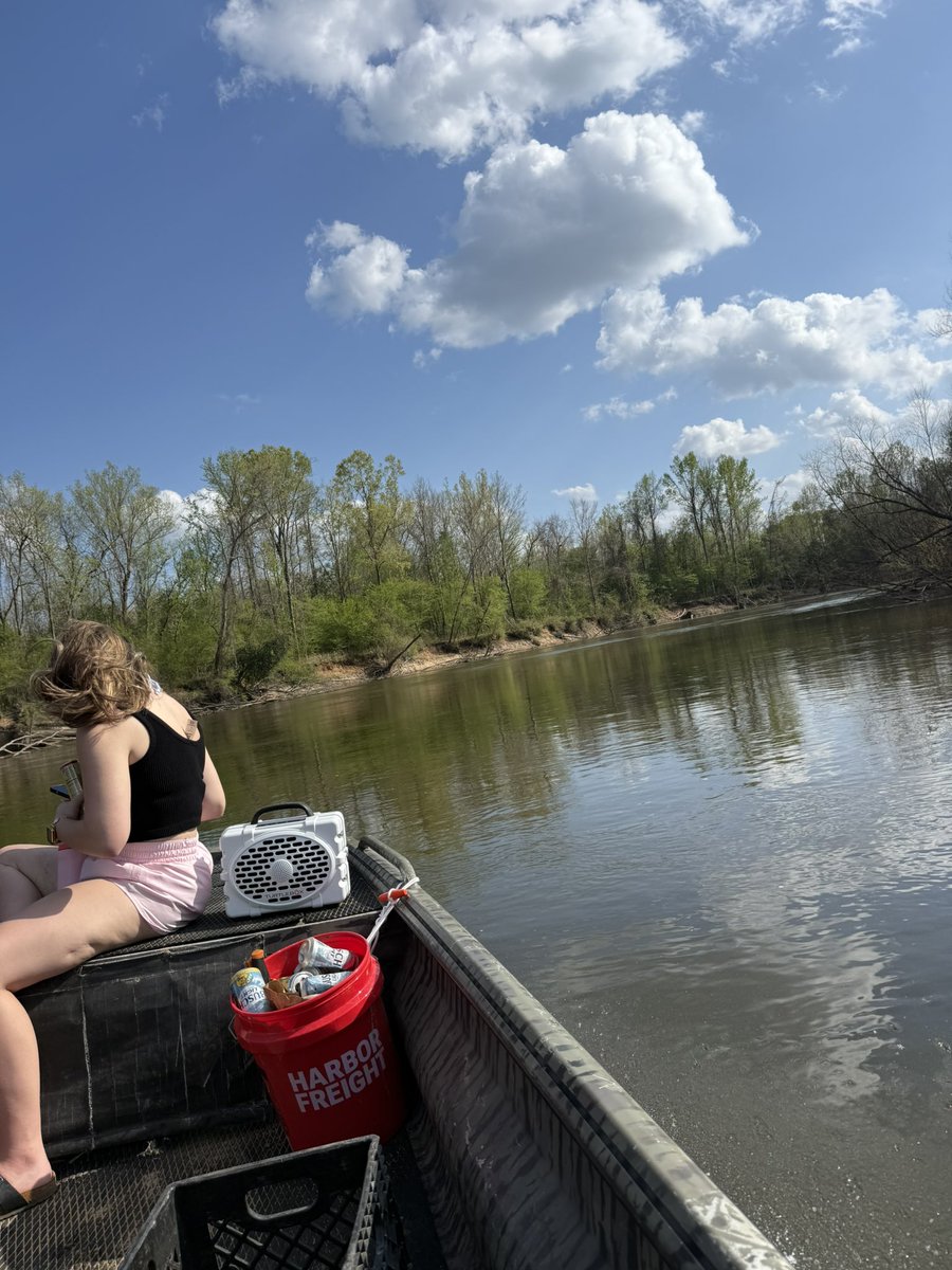 Claymore tweet media