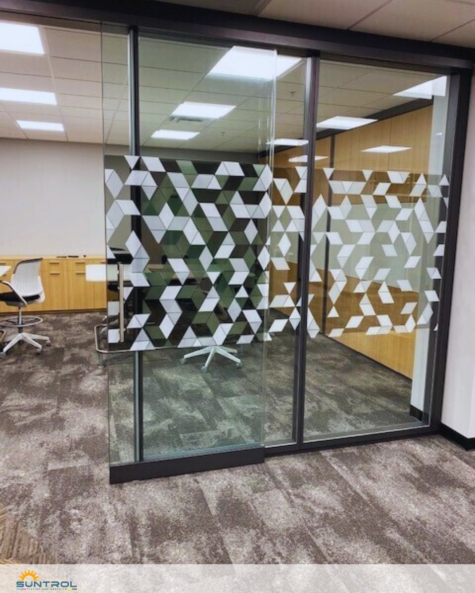 Suntrol's tweet image. Decorative film gives you the privacy you need with the sophistication your space deserves!

📞(216) 663-0801
🌐suntrol.com

 #PrivacyFilm #CustomPrivacy #WorkplaceDesign