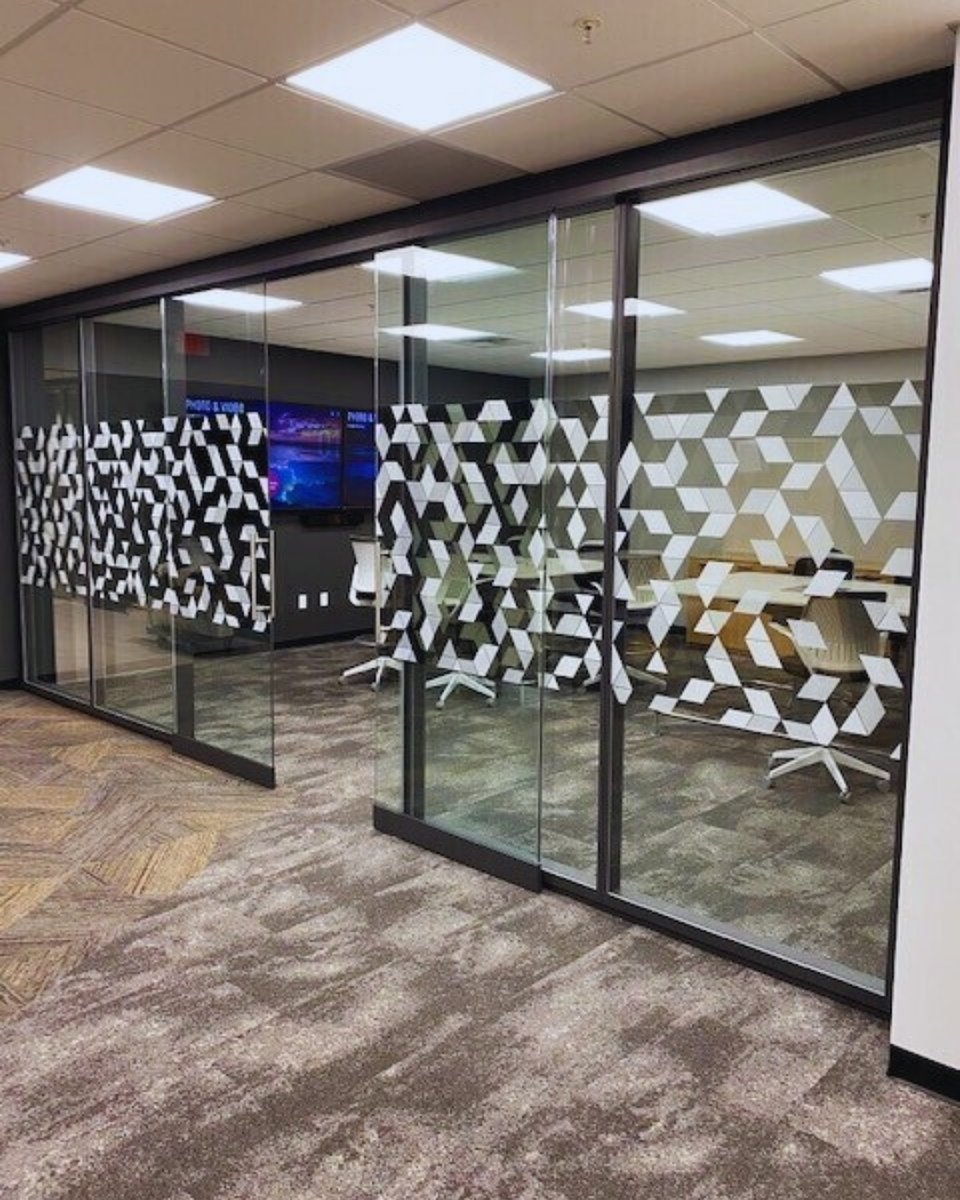 Suntrol's tweet image. Decorative film gives you the privacy you need with the sophistication your space deserves!

📞(216) 663-0801
🌐suntrol.com

 #PrivacyFilm #CustomPrivacy #WorkplaceDesign
