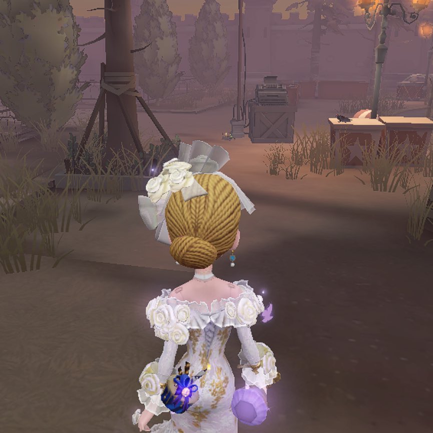 Patriciascurse tweet media