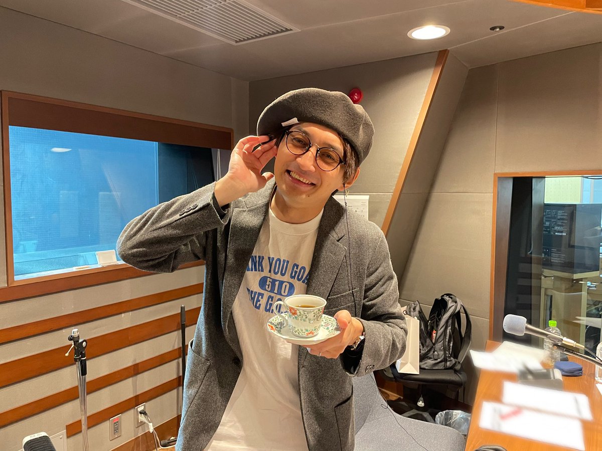 THEGOAT_JFN's tweet photo. 🌸3月のCOFFEE G.O.A.T MUSICは…

☕
神奈川県・鎌倉のカフェ・ヴィヴモン・ディモンシュで購入した、
ブラジル・ビンテージバレルコーヒー・ウィスキー 中煎り

🎧
贈る言葉 /  海援隊

今日こそ！！！！
ホセさんのモノマネ当てちゃってくださいよ〜✊
#ゴートJFN https://t.co/sXChjtdu5f