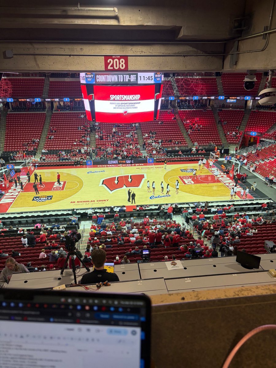 Miraculously, ⁦<a href="/BadgerWBB/">Wisconsin Women’s Basketball</a>⁩ is in the quarterfinals of the WBIT! They host ⁦<a href="/HarvardWBB/">Harvard Women's Basketball</a>⁩ at the Kohl Center. I’m on the call on ⁦<a href="/WSUM_Sports/">WSUM Sports</a>⁩ at 7:30et/6:30 ct with Jackson Poppert and Sean Duffy!