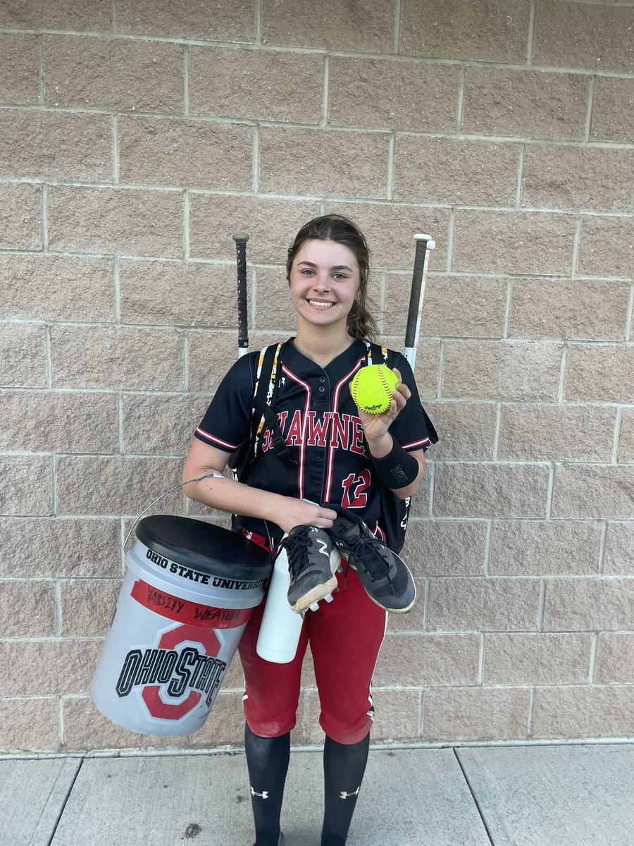 Anna Menke tweet media