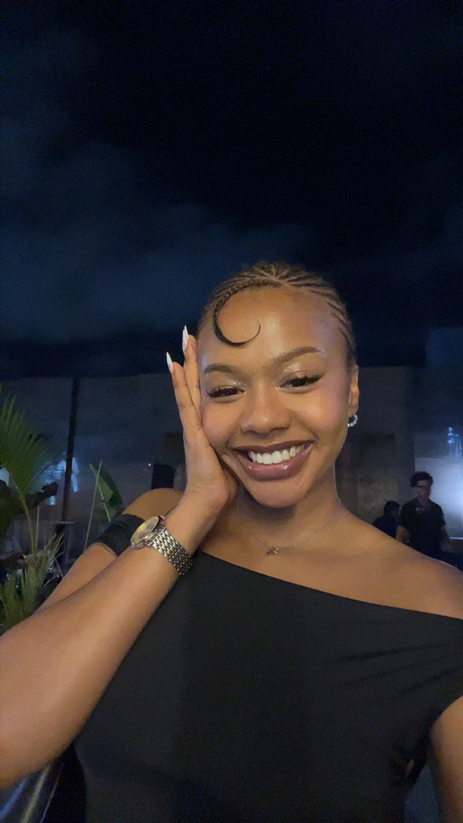 ᦓꪖ᥅ꫀꪀꪖ tweet media