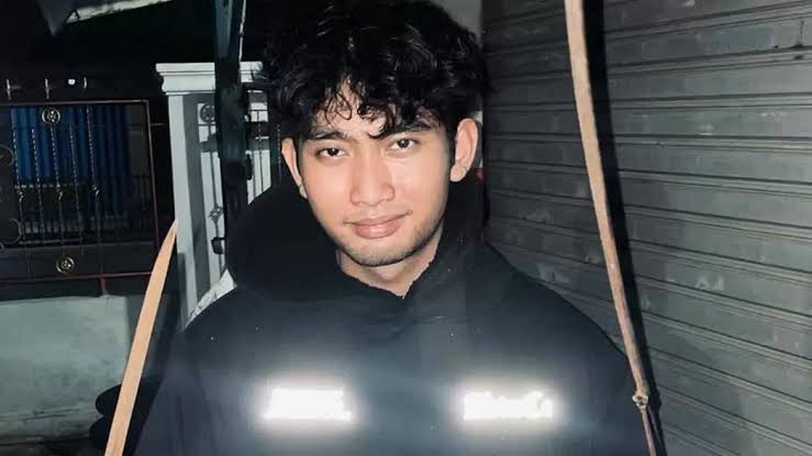 Indonesian Poop Base tweet media