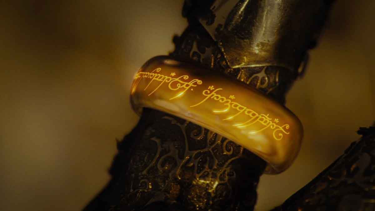 Cinemascomics's tweet photo. 🚨 Nueva película de El Señor de los Anillos y viene con polémica seria… La historia continuará después de El Retorno del Rey, justo donde Tolkien decidió no seguir 😳 https://t.co/Ss8fRGccnQ #ElSenorDeLosAnillos #LordOfTheRings #Tolkien #ShadowOfThePast #Cine #TierraMedia https://t.co/JlkzhzUrJX