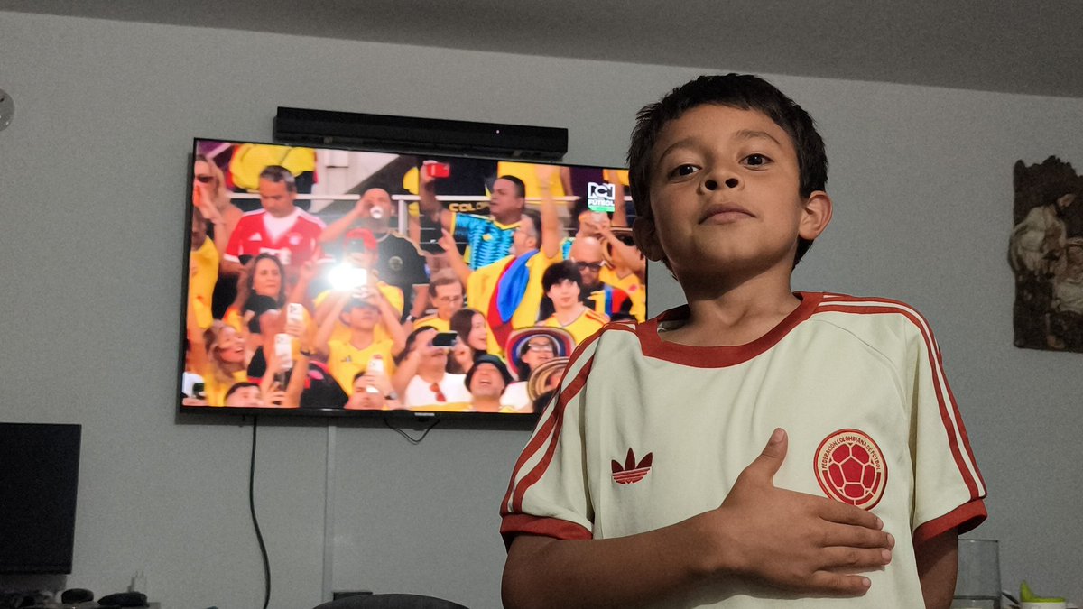 feloriveros's tweet photo. @EduardoLuisFut cumpliendo la cita, toxi! @DeportesRCN 

La buena, pues, Edu! https://t.co/H5h4dcCeDx