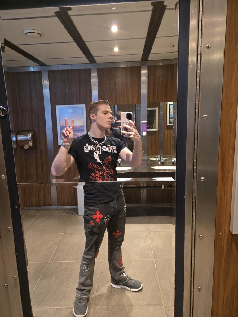 Thegaylabyrinth || 'Lab' tweet media