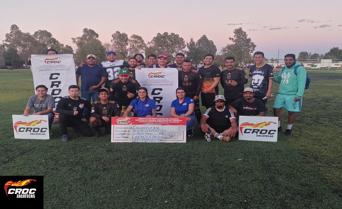 FrocZacatecas's tweet photo. 𝐃𝐄𝐏𝐎𝐑𝐓𝐄
Dentro del plan estratégico nacional de la CROC, la salud integral de los trabajadores es prioridad para el líder nacional @IsaiasGCroc 
Apoyamos al Equipo de Envases y Tapas Modelo en la liga industrial de Calera.
#transformandoelsindicalismoenmexico https://t.co/ZcHJrpjVl9