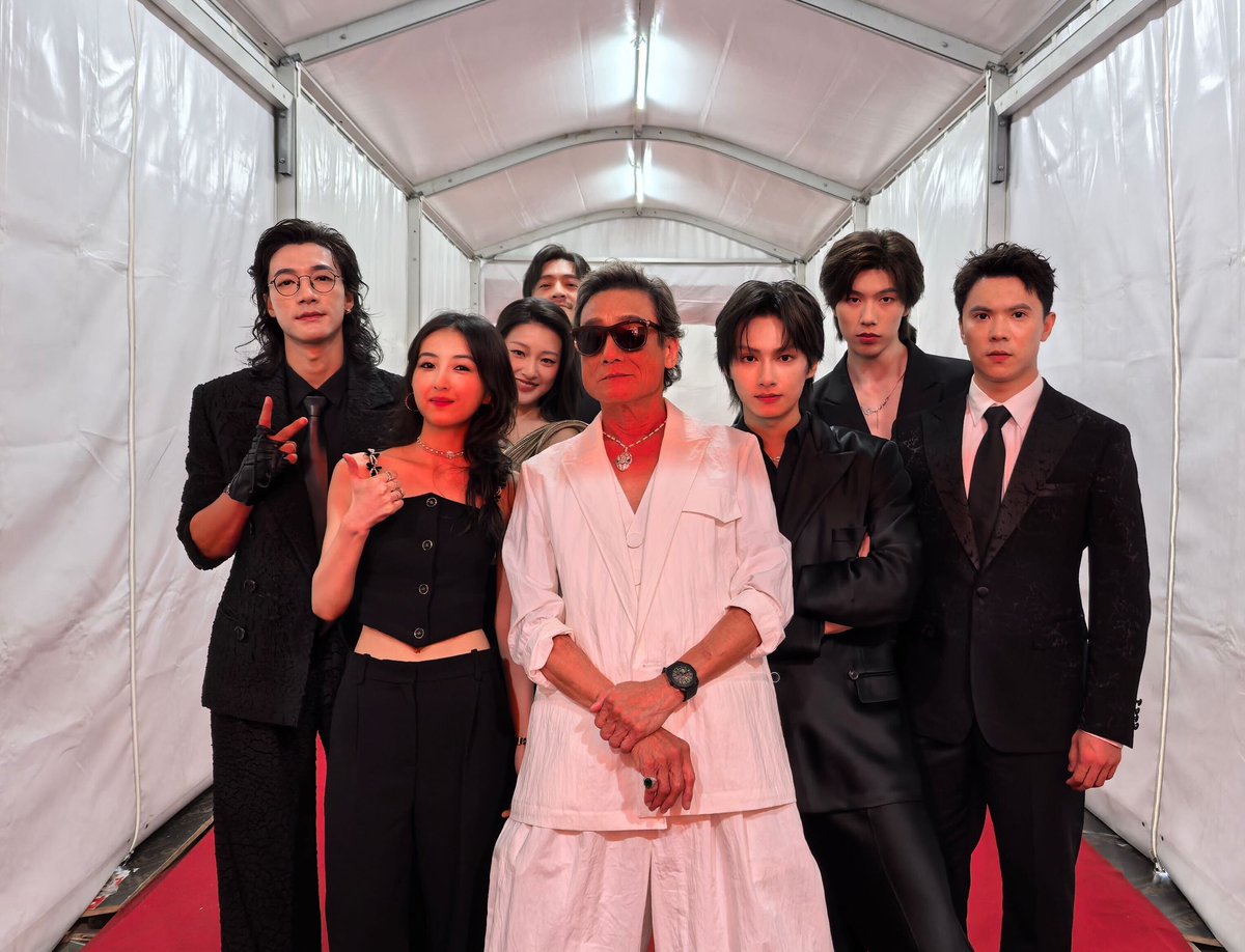 fleur. °☽°.⋆ tweet media