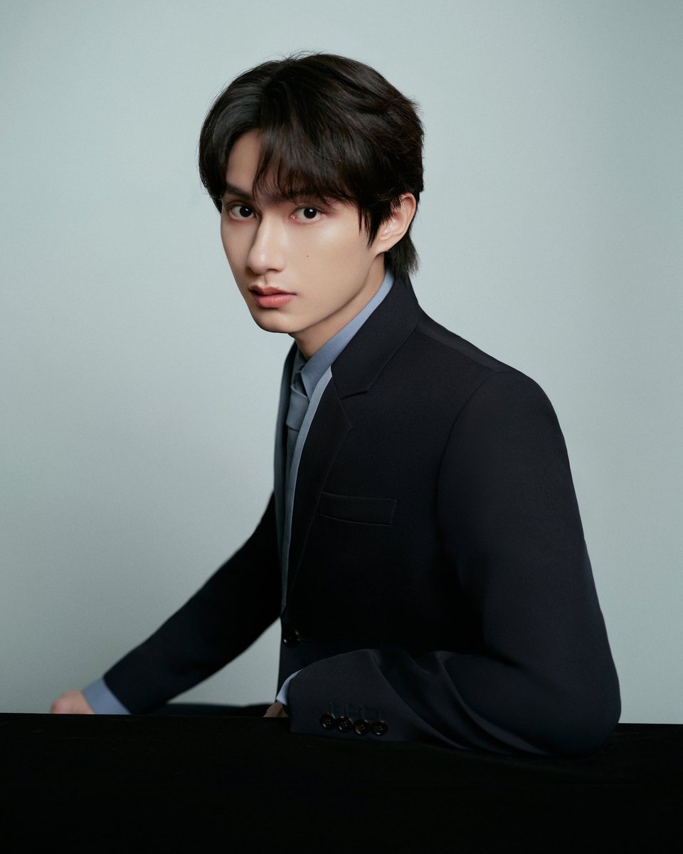 THE WAY I AM EXCITED AND NERVOUS AT THE SAME TIME BC ONCE I SEE JUNHUI ...