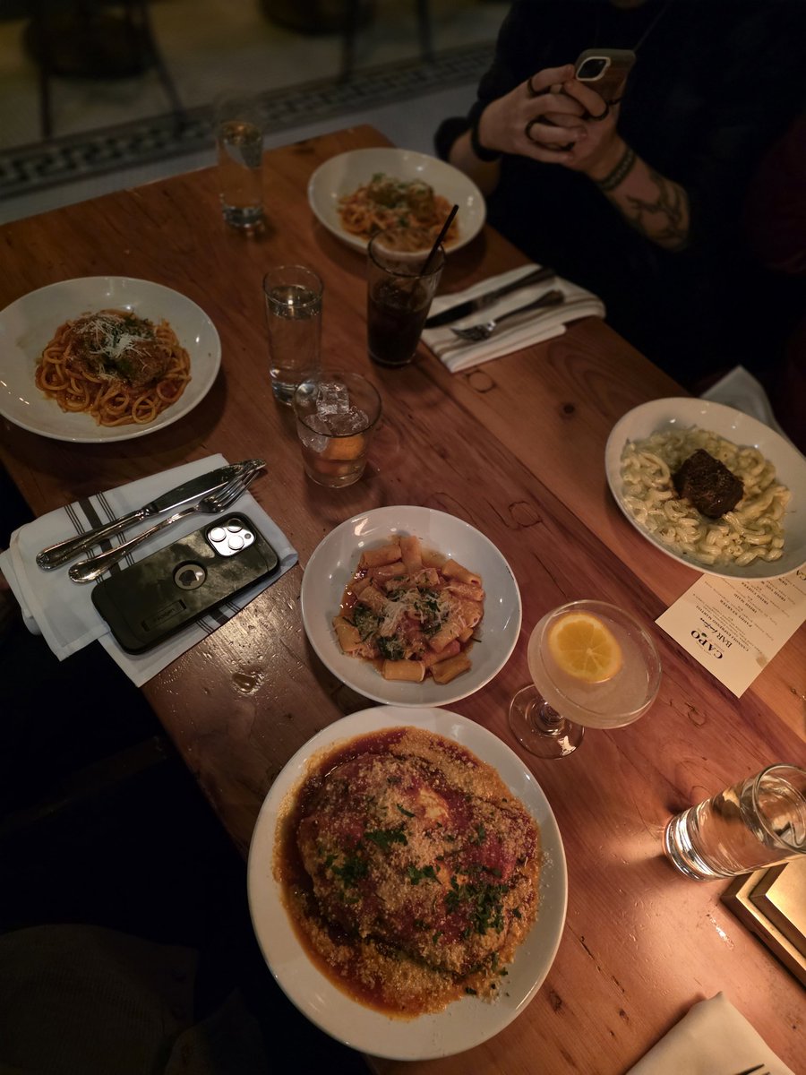 Pheromoan🦋🌸 tweet media