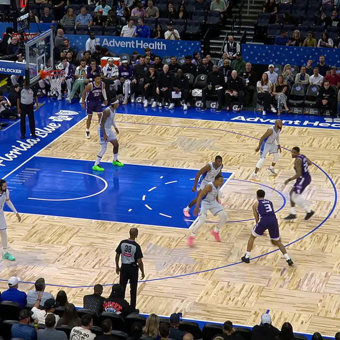 DaQuan gets on the board 💪