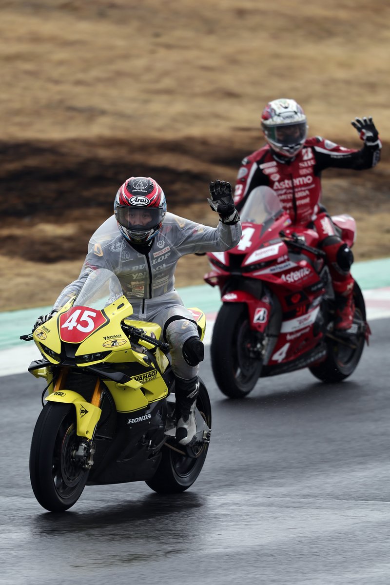 おかざき tweet media