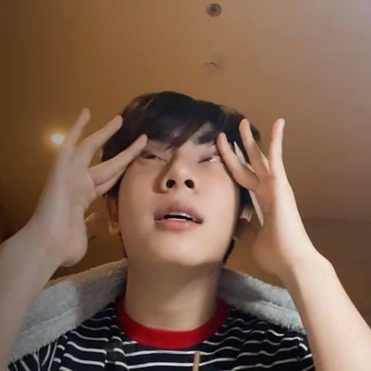 ⌗ manu do lino 🍮! tweet media