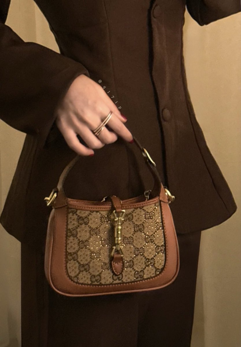 الخَوْد tweet media