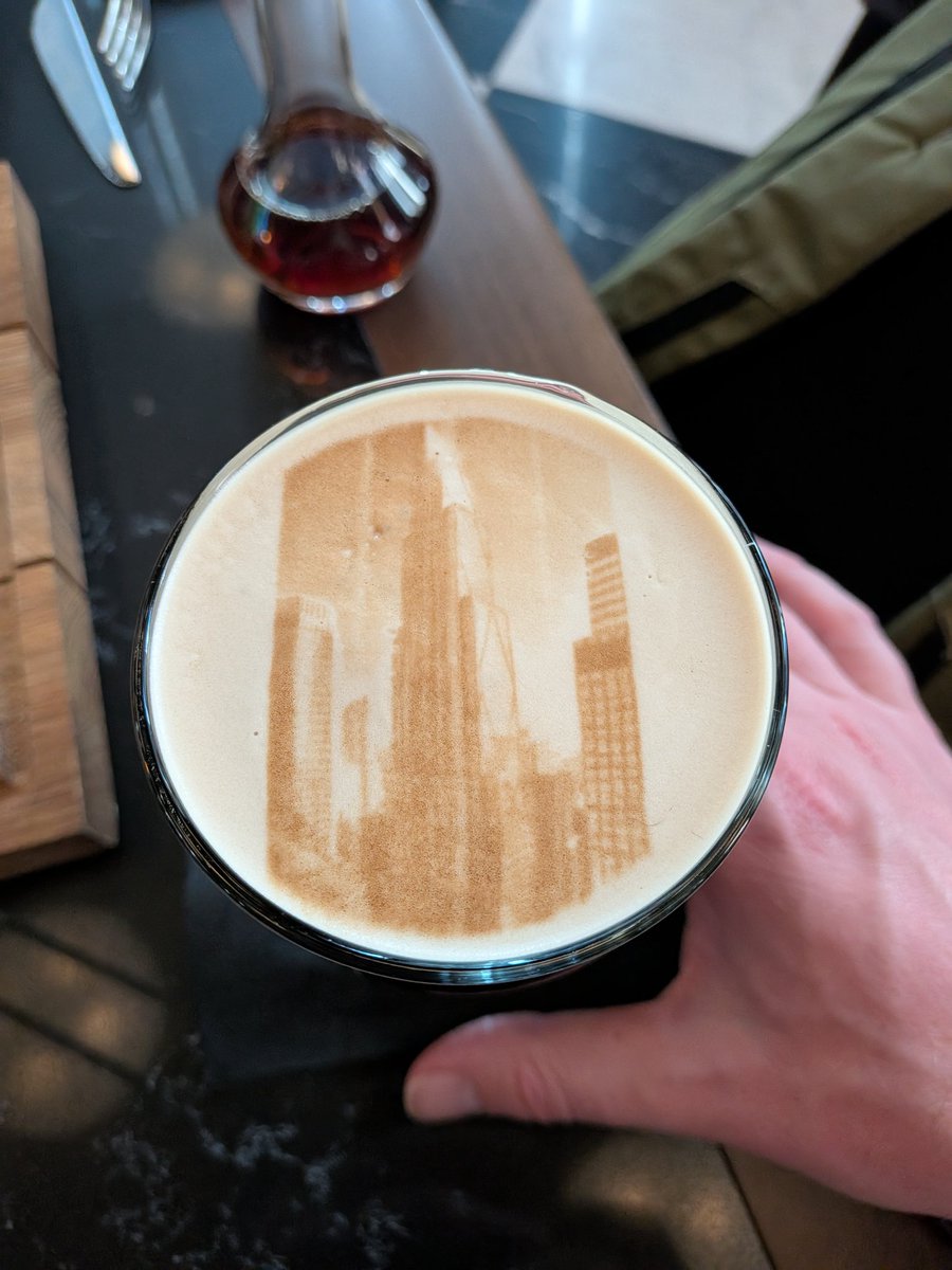 Hunter 🌆 tweet media