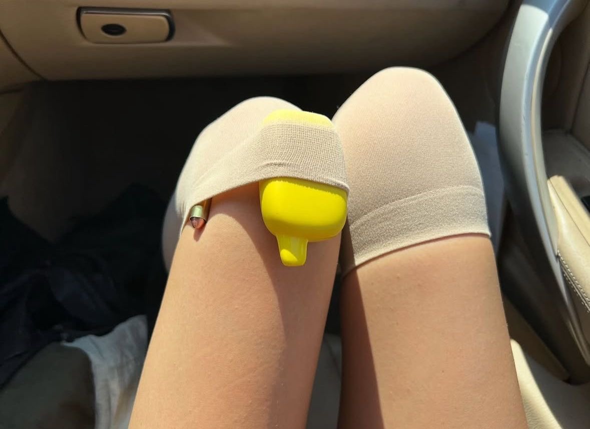 akyra  tweet media