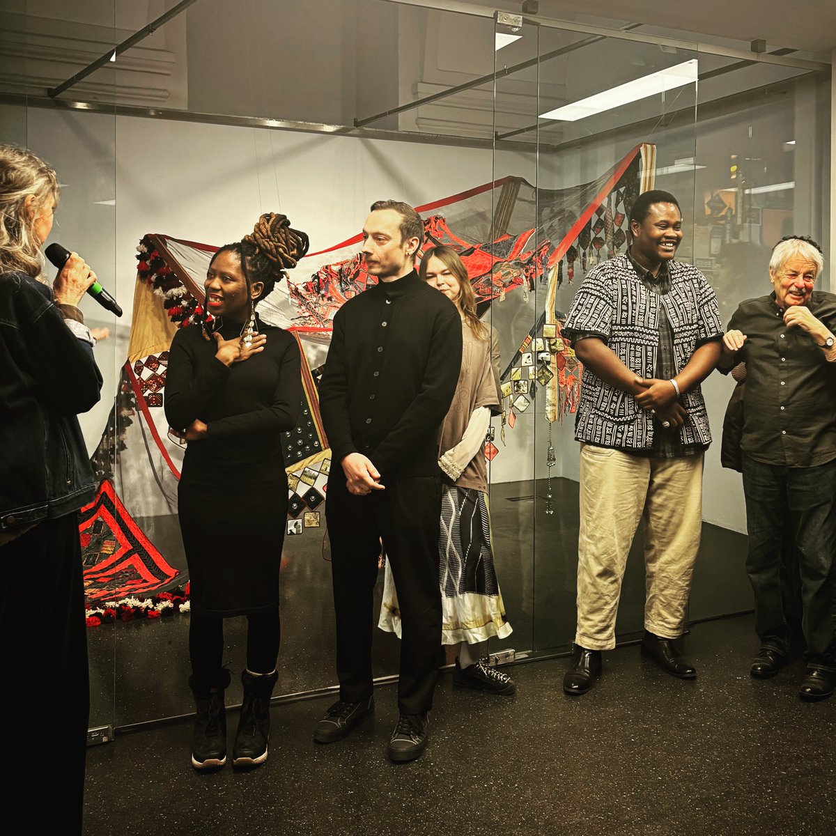 SergeBulat's tweet image. A temporary system of people, practices, and shared time.
Grateful for everyone who shaped these weeks - the conversations, the presence, the gestures. 

#artistresidency #vienna