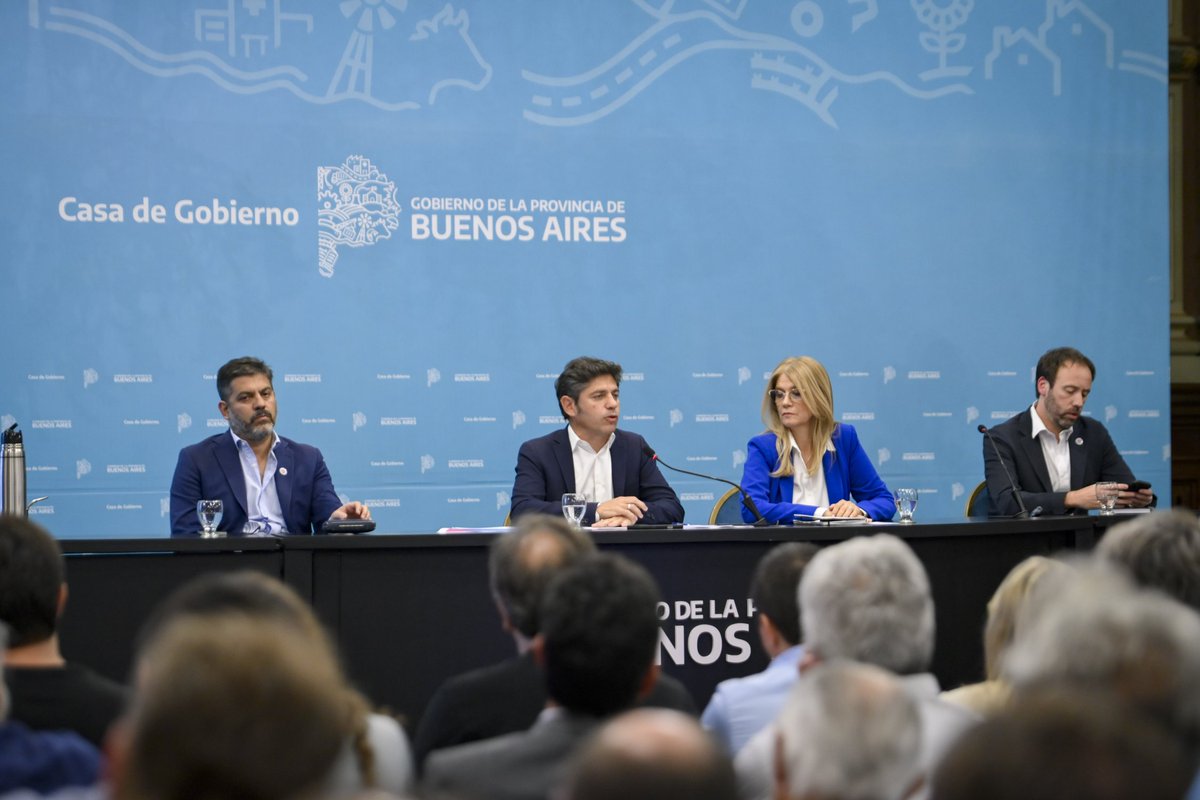 BorginiPedro's tweet photo. Acompañamos a  nuestro Gobernador @Kicillofok y nuestra vicegobernadora @magariovero frente a una situación económica crítica en la Provincia: caída de la actividad, menos empleo, cierre de empresas y fuerte recorte de recursos nacionales. 

Defendemos a las y los bonaerenses y el federalismo.