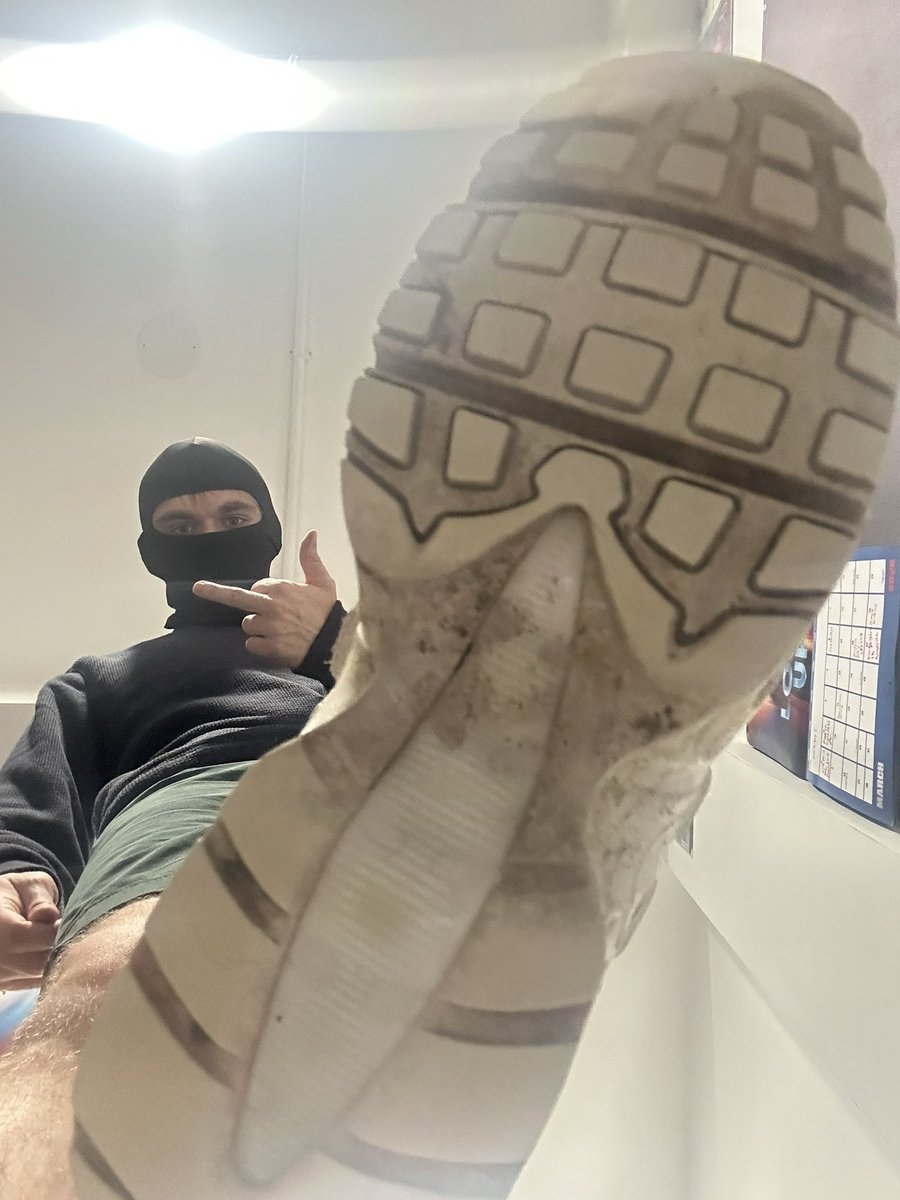 🇬🇧💷😏 tweet media