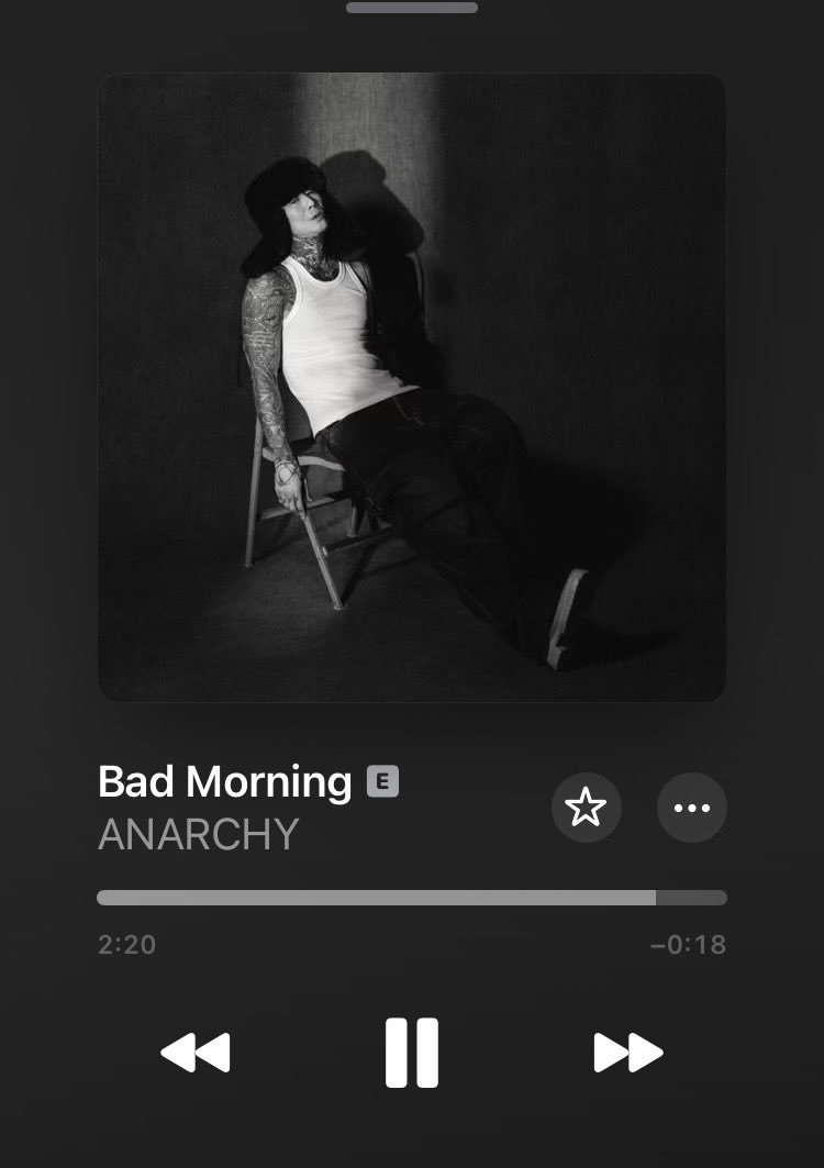 リリック狂 tweet media