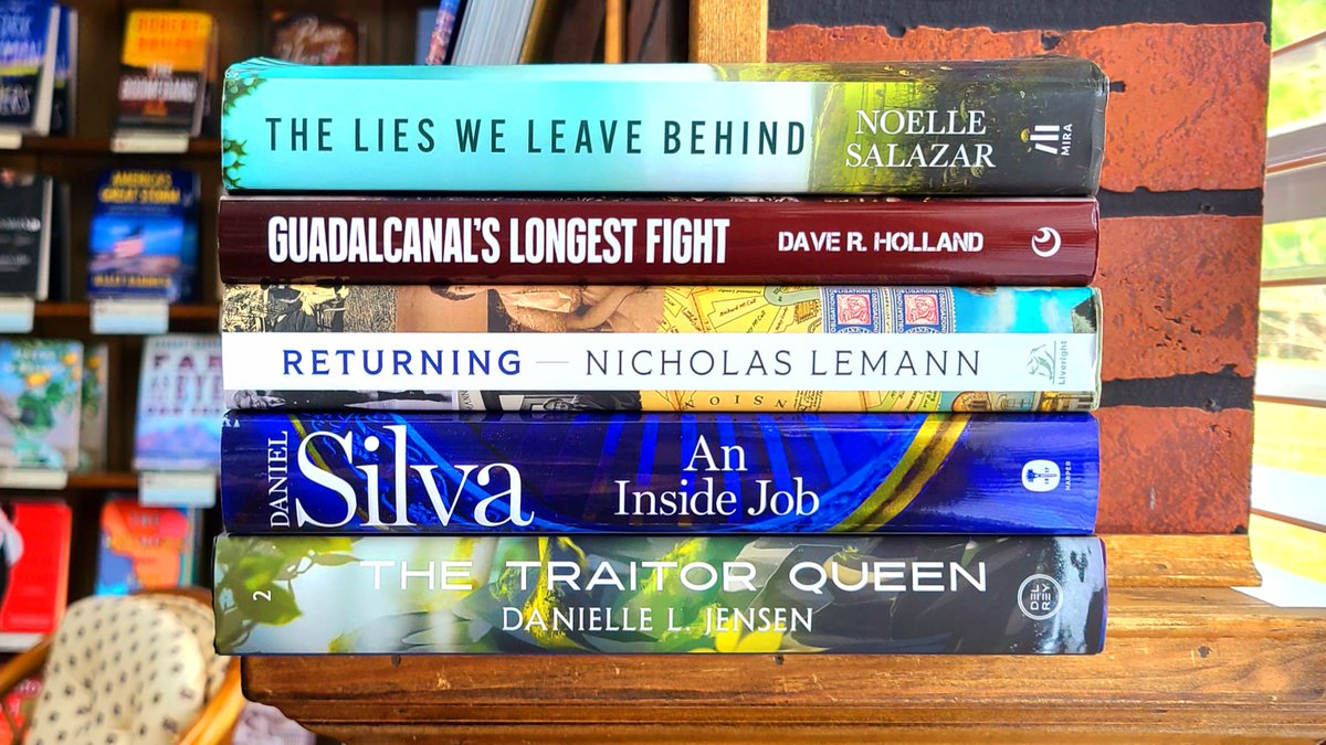 ALBooksmith's tweet image. What are your #FridayReads? 

#TGIF #weekendreads #signedbooks #NoelleSalazar #DaveHolland #NicholasLemann @danielsilvabook #DanielleLJensen @casematepub @LiverightPub @harperbooks @DelReyBooks @HarperCollins