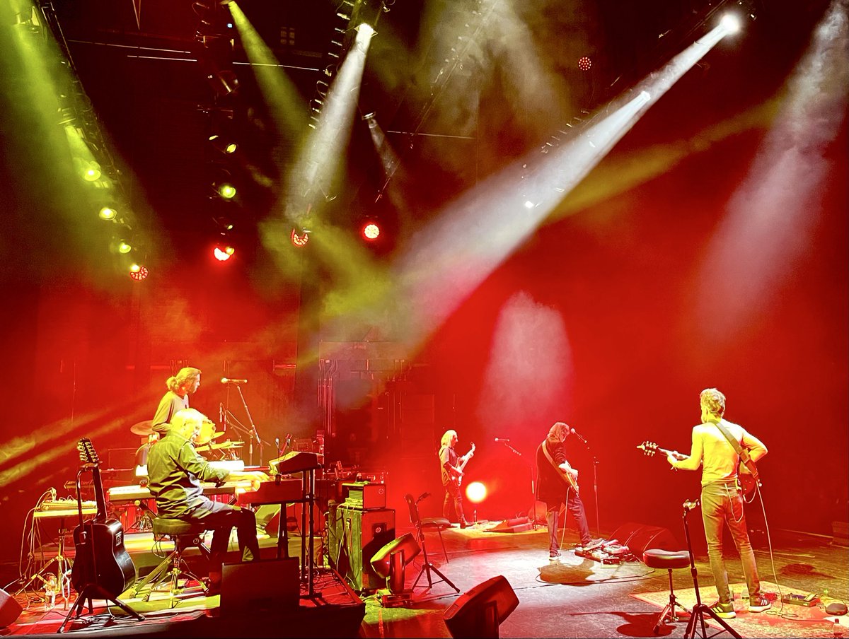 Steve Hackett tweet media