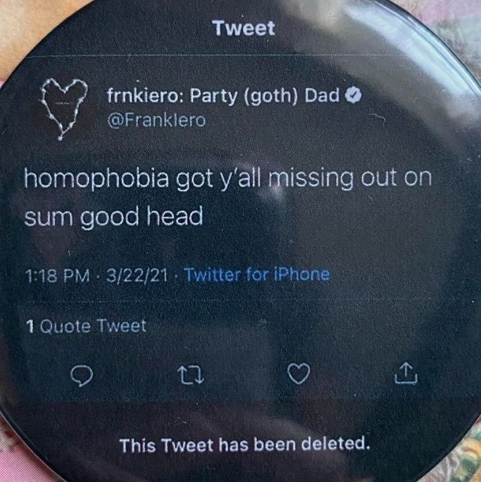 Blehh is feeling jolly again tweet media