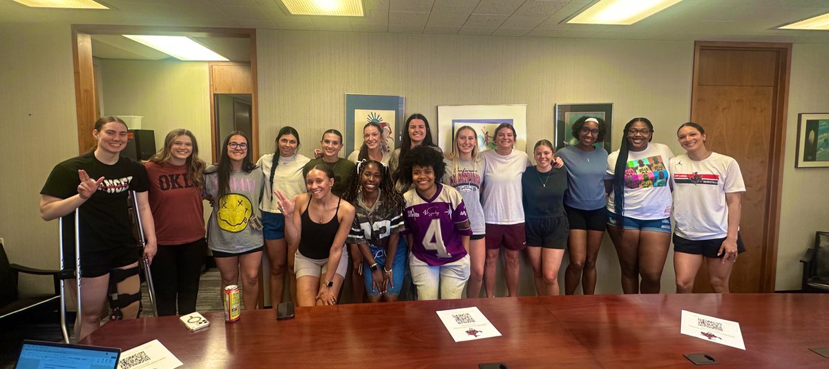 Lady Rangers tweet media