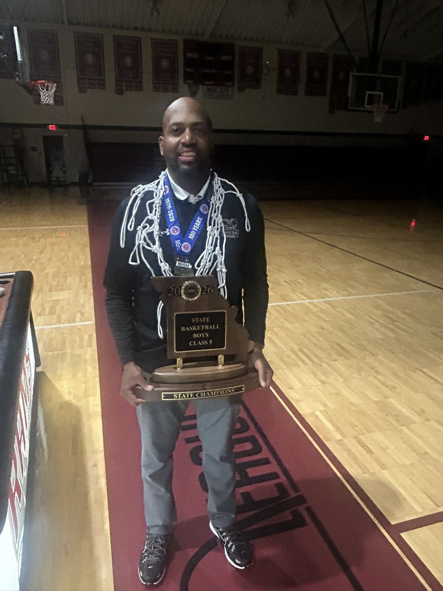 Travis Wallace @MICDS tweet media