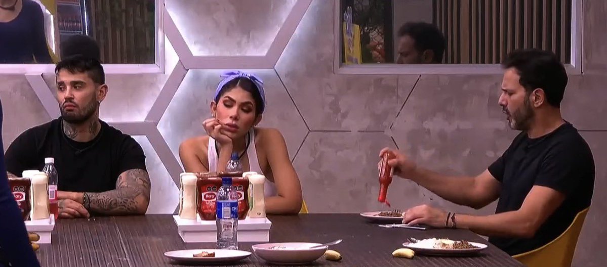 Lu Amortz tweet media