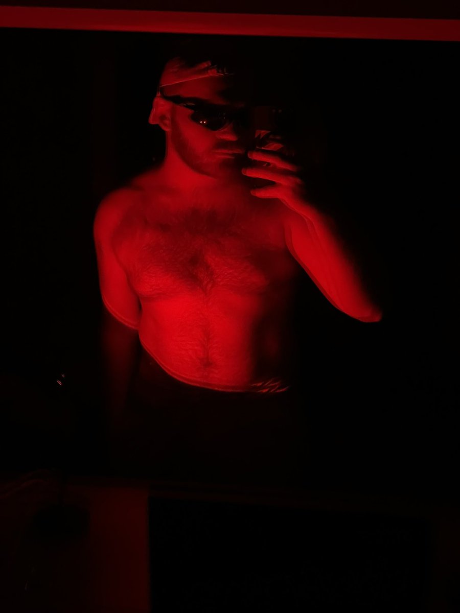 Айван tweet media