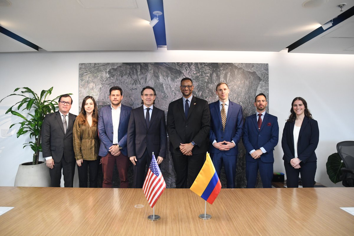 US Embassy Bogota tweet media