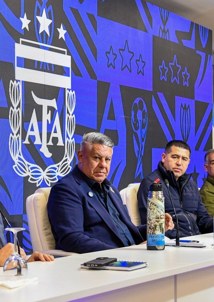 Politica en River tweet media