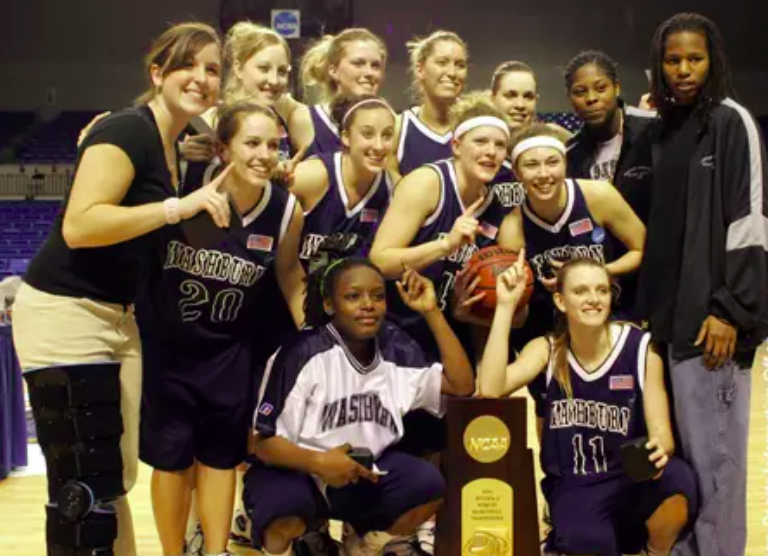 wusports's tweet photo. On this day 21 years ago, the Lady Blues won the first  NCAA Championship title with a dominating 70-53 win over Seattle Pacific in Hot Springs, Ark.  @IchabodWBB #GoBods 

https://t.co/U0jq9wsJY0 https://t.co/WGgdwFRgFM