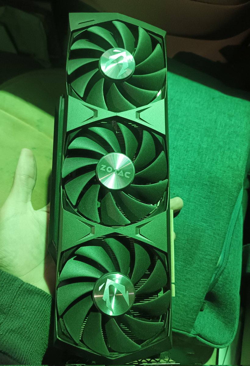 عزوز tweet media