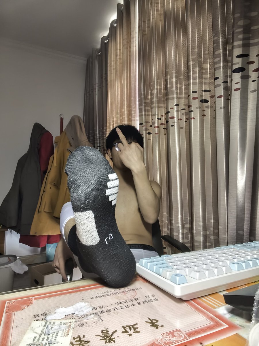 记得吃药 tweet media