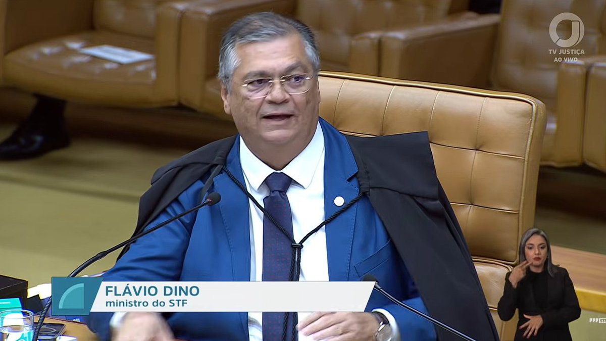 Flávio Dino vai votar CONTRA Mendonça.

Para Dino, o STF pode instaurar CPI, mas não pode prorrogar CPI.
😃

Eis o paladino da República
Eis o moralizador das emendas parlamentares