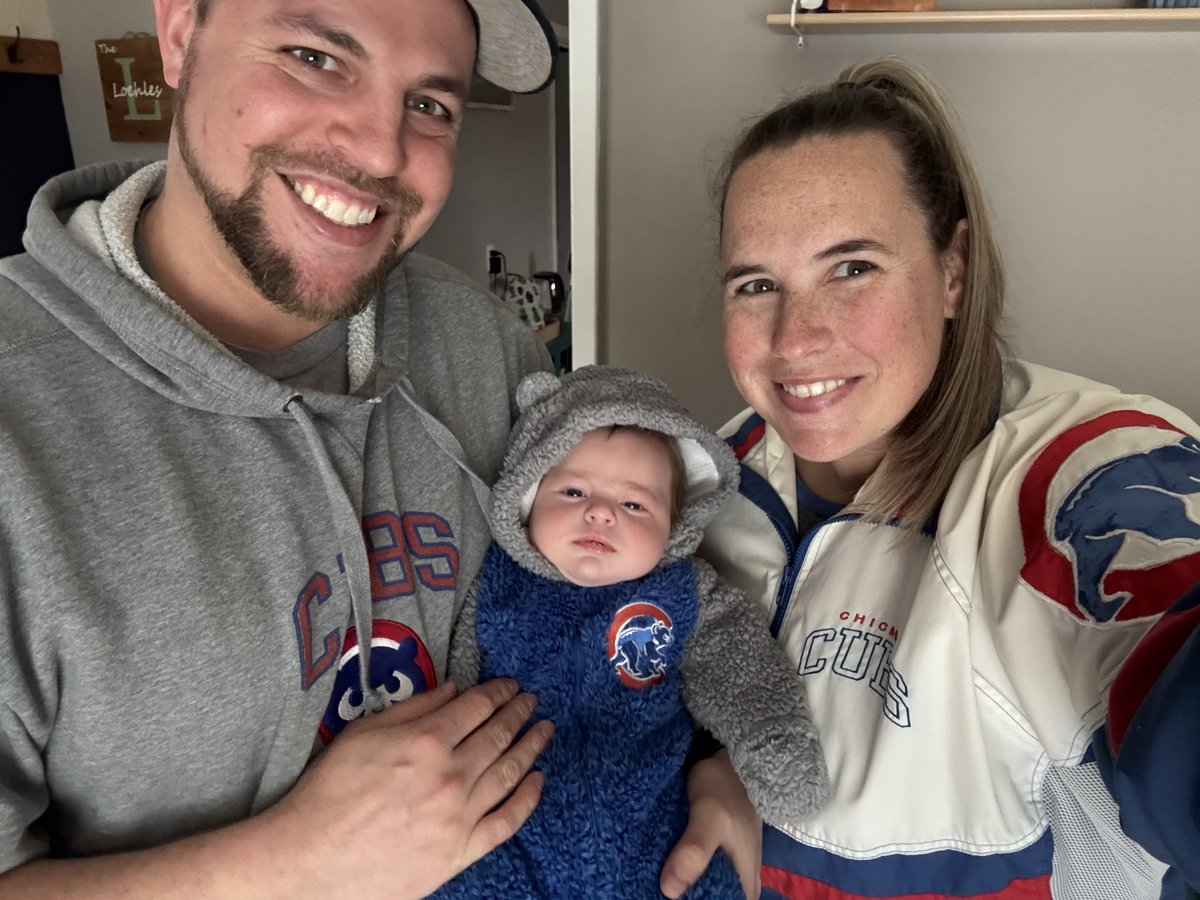 Quality baby sighting in Canada! Ben’s first opening day #GoCubsGo #OpeningDay <a href="/WatchMarquee/">Marquee Sports Network</a> <a href="/Cubs/">Chicago Cubs</a>